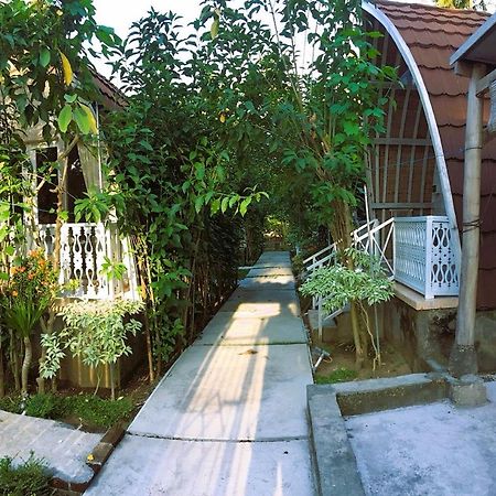 The Vagary Vibes Hotel Toyapakeh Exterior photo